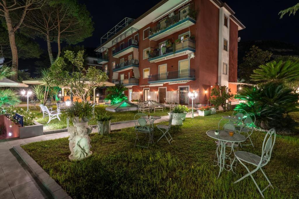 Bed and Breakfast Giardino Archeologico Сорренто Екстер'єр фото